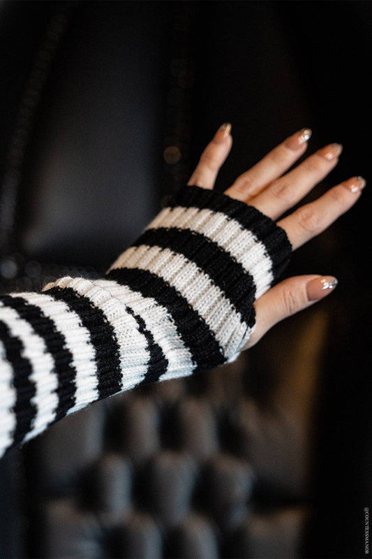 Spooky Striped Arm Warmers Black/White