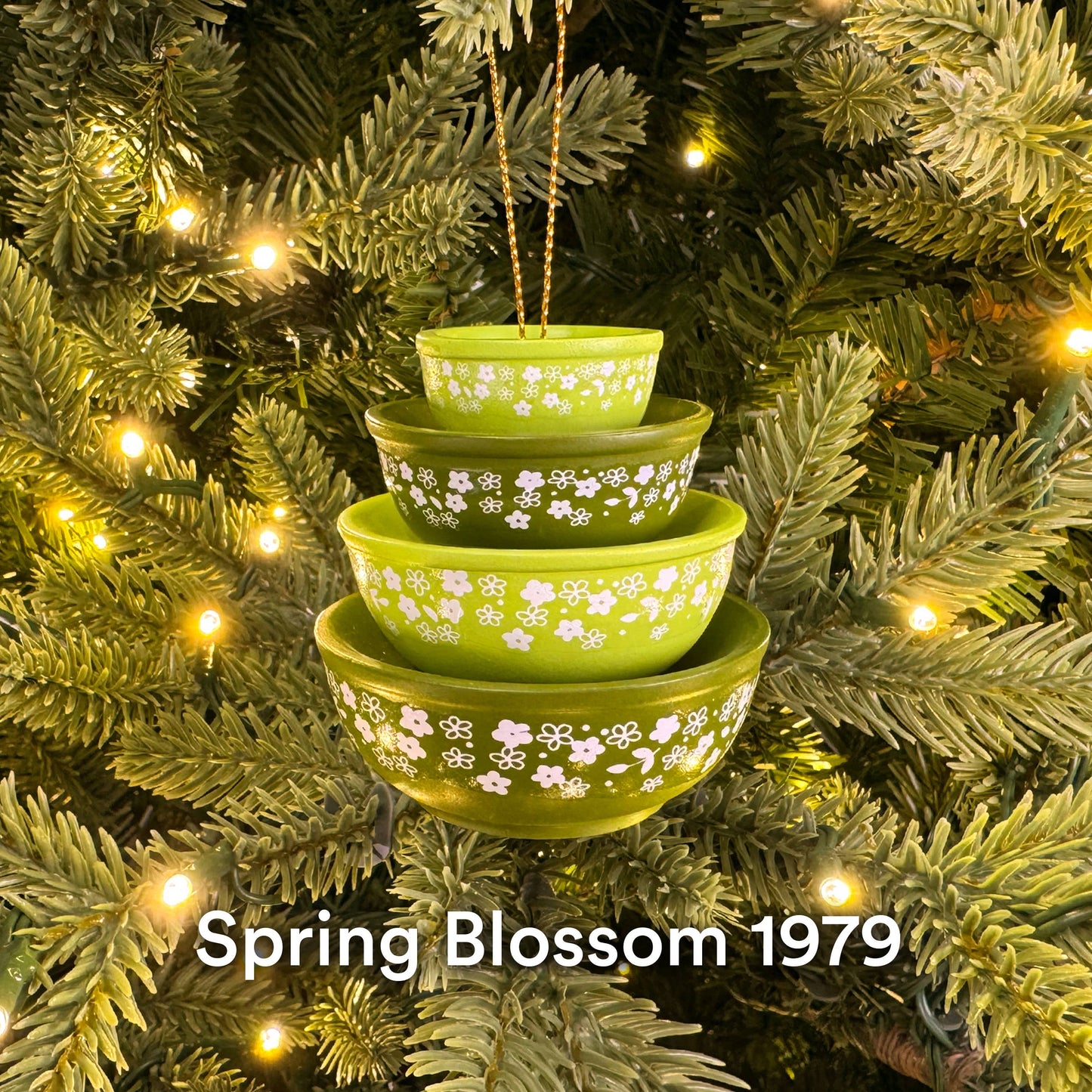 Mini Pyrex-Inspired Bowl Ornament | Retro Christmas Decor: Gooseberry