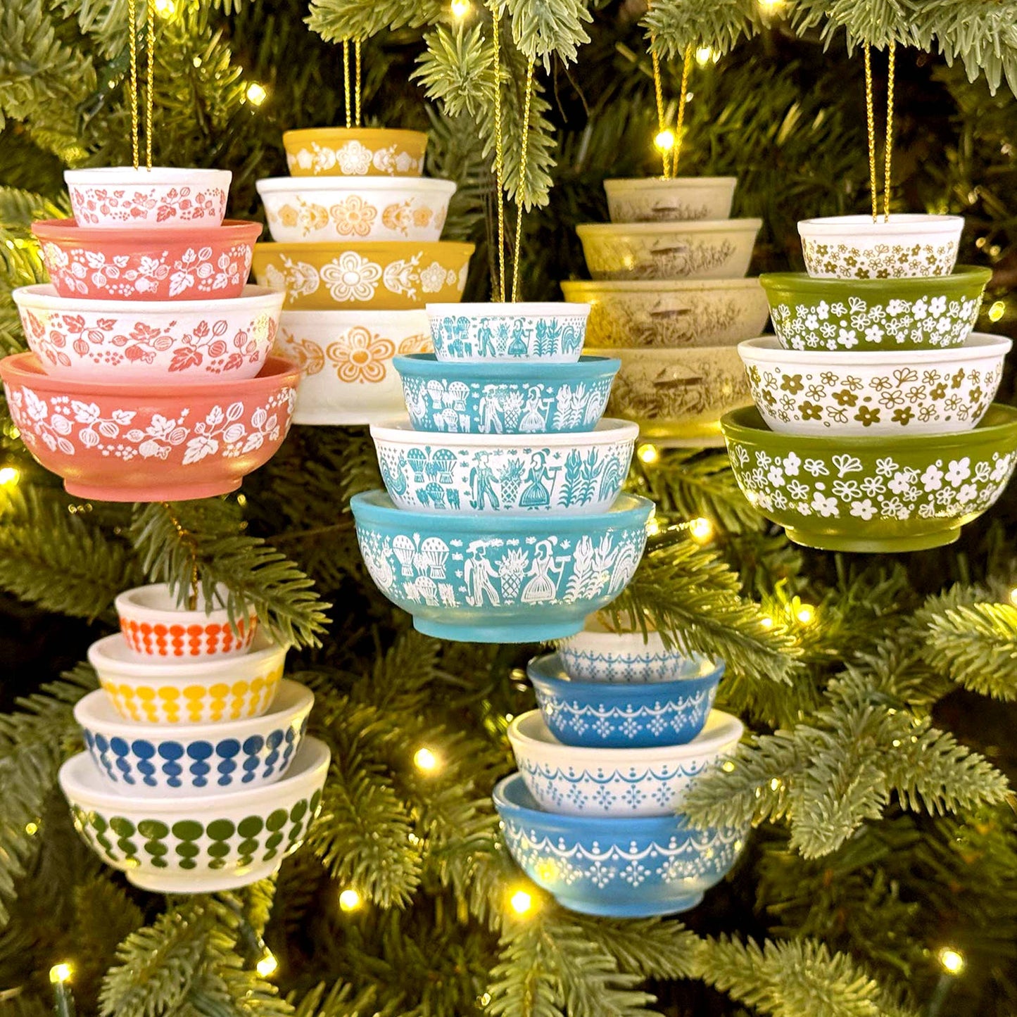Mini Pyrex-Inspired Bowl Ornament | Retro Christmas Decor: Gooseberry