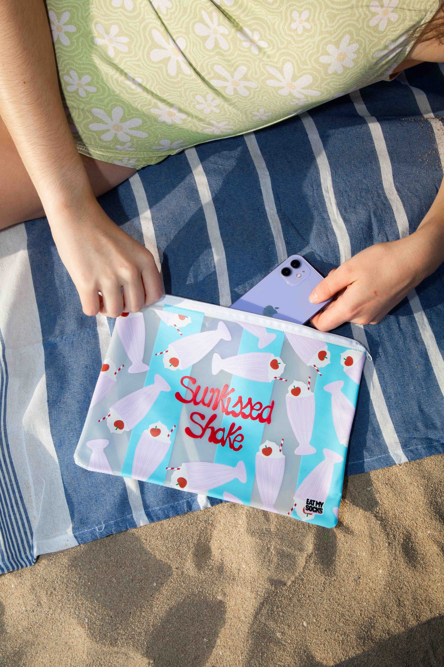 Sun-kissed Shake Accessories Bag