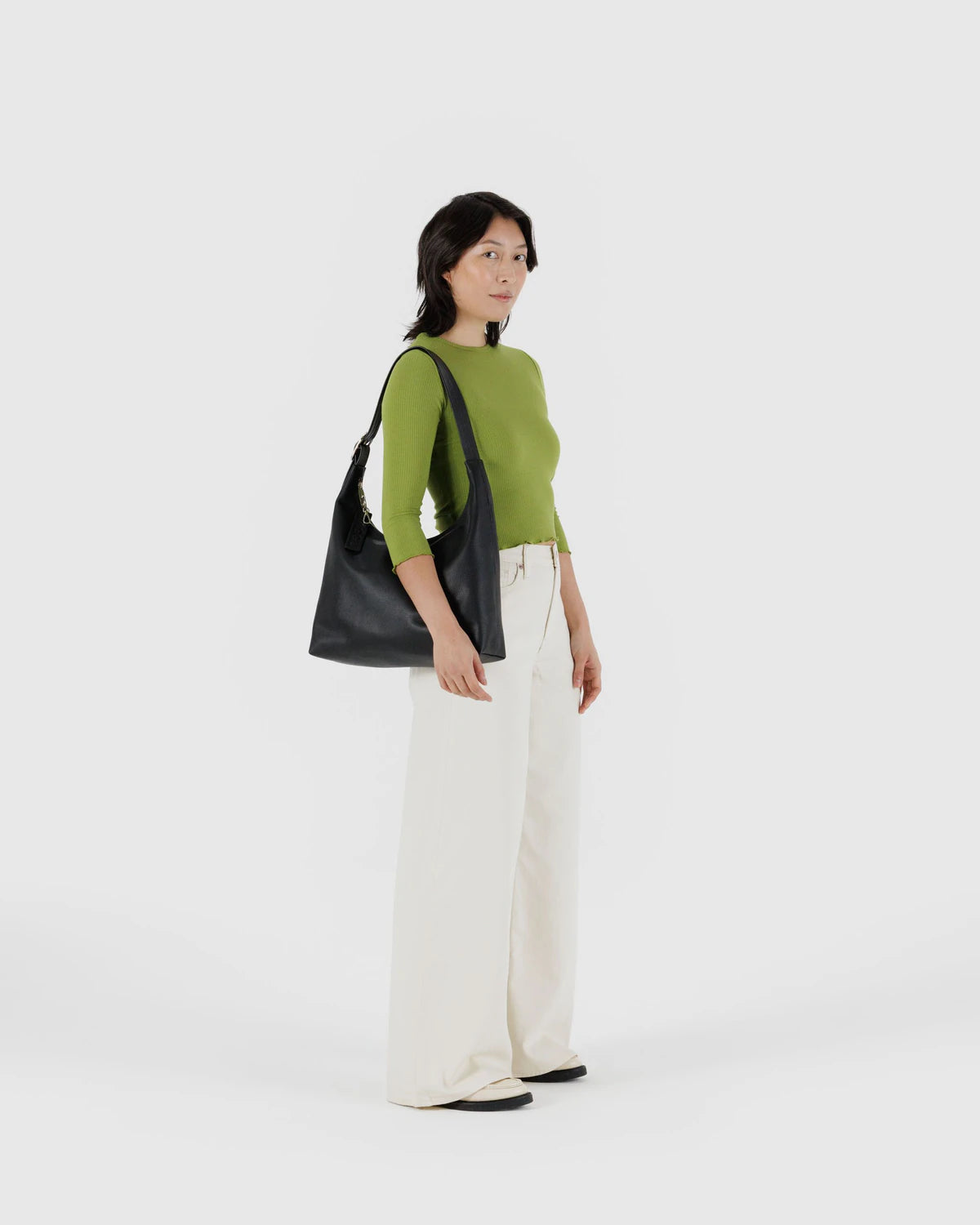 BAGGU: Recycled Leather Shoulder Bag