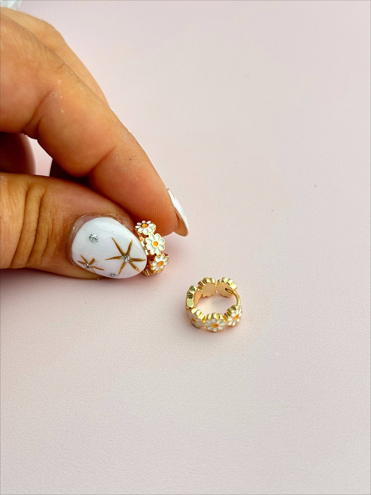 Daisy Hoop Earrings in Gold