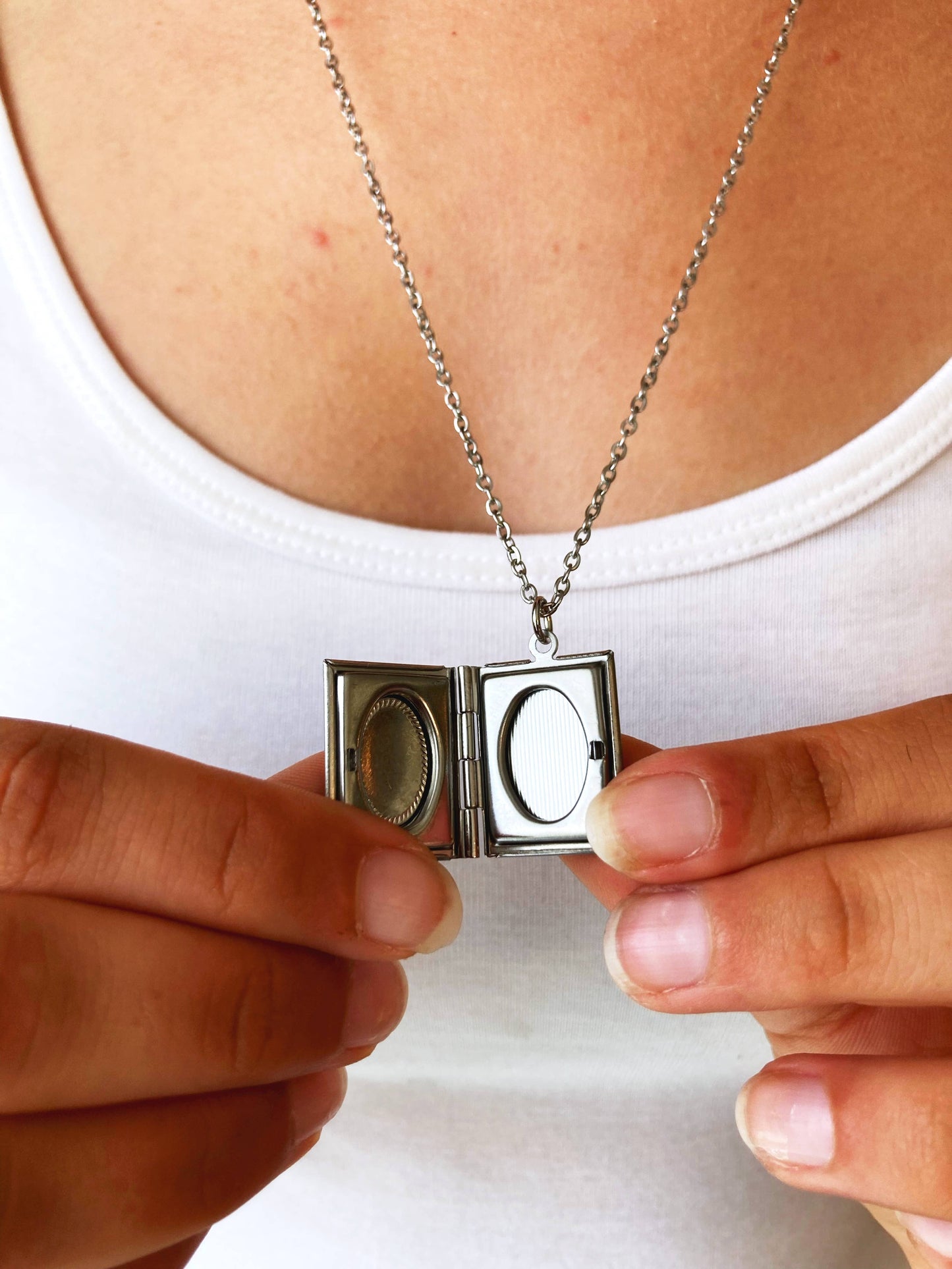 Book Locket The Wizard of Oz Necklace